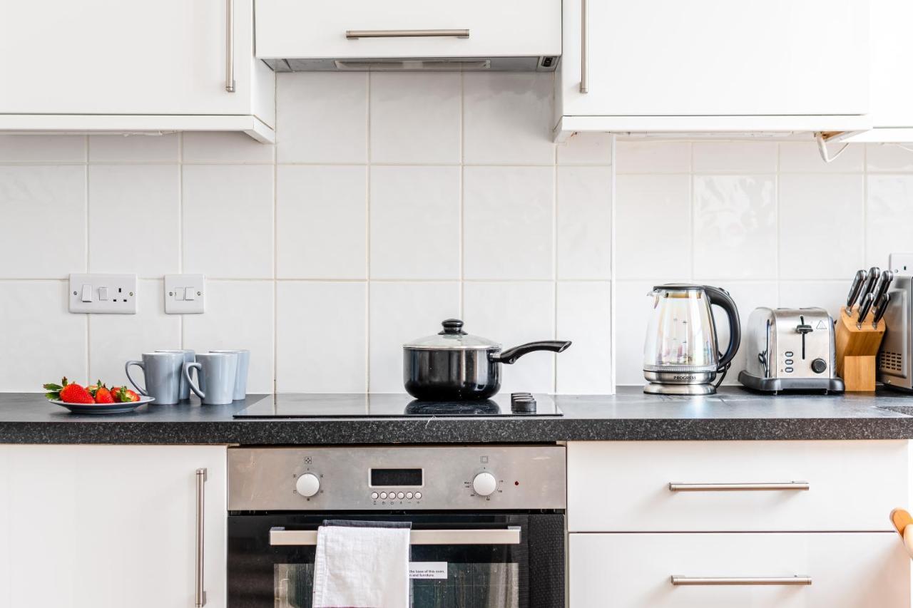 Charming 1 Bed Apartment Near Museum Лондон Экстерьер фото